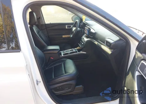 2021 Ford Explorer Xlt z USA, uszkodzony, nr VIN 1FMSK8DH5MGA80146